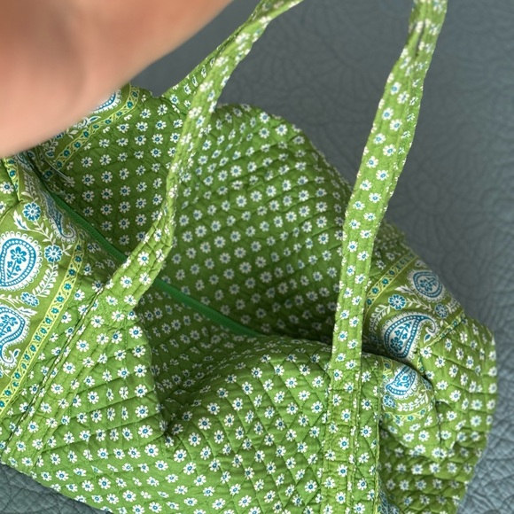✨UNICORN✨Vera Bradley Apple Green Duffel Weekender - Picture 5 of 5